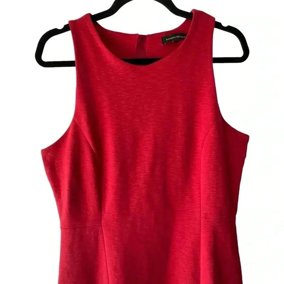 BANANA REPUBLIC | NWOT | SLEEVELESS PONTE KNIT FLOUNCE HEM DRESS | SIZE: 10 - Picture 2 of 8